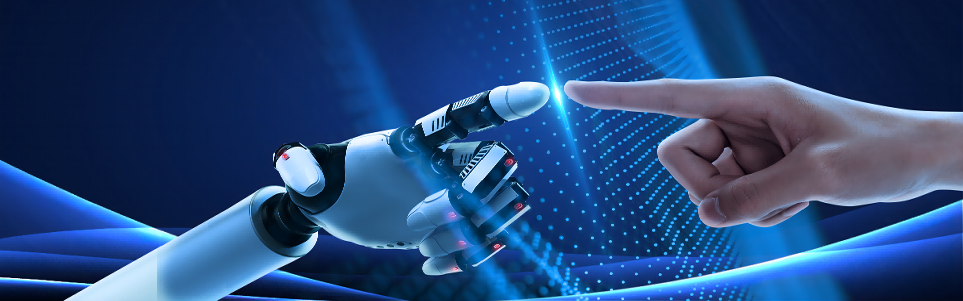 <strong>強(qiáng)化自身技術(shù)水平，優(yōu)質(zhì)服務(wù)客戶</strong>